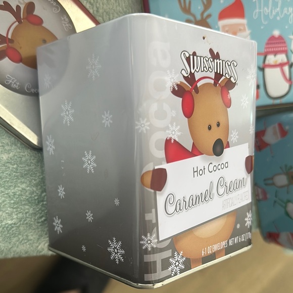 Festive Holiday Tin Set - Red, Silver, Blue - Picture 4 of 16